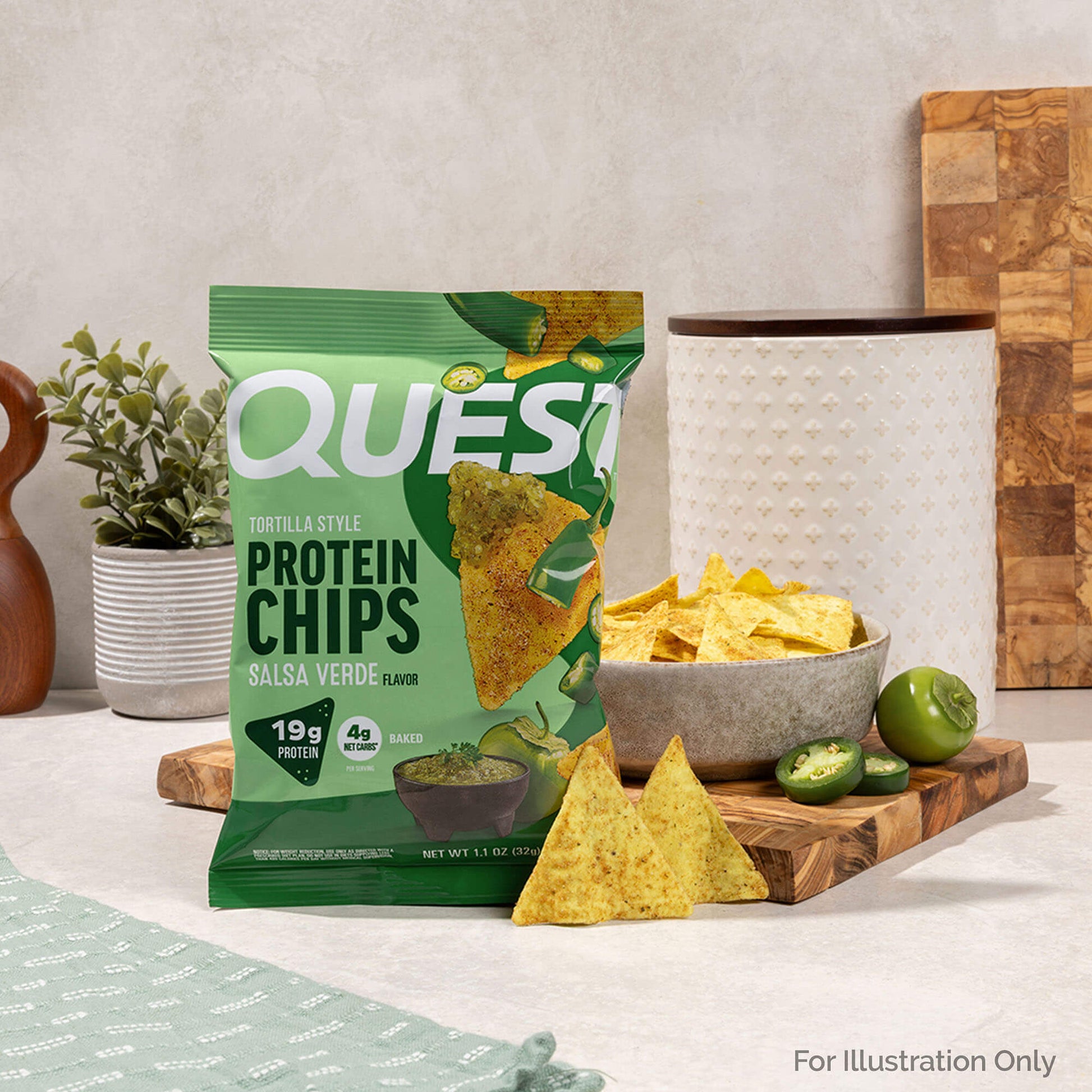 salsa-verde-tortilla-style-protein-chips-l9 qst-016419-salsa-verde-tortilla-style-protein-chips_5.jpg